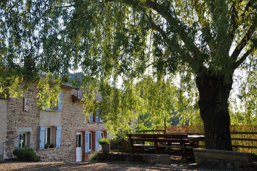 La Ferme Aux Abeilles Hotel Ambierle Kültér fotó